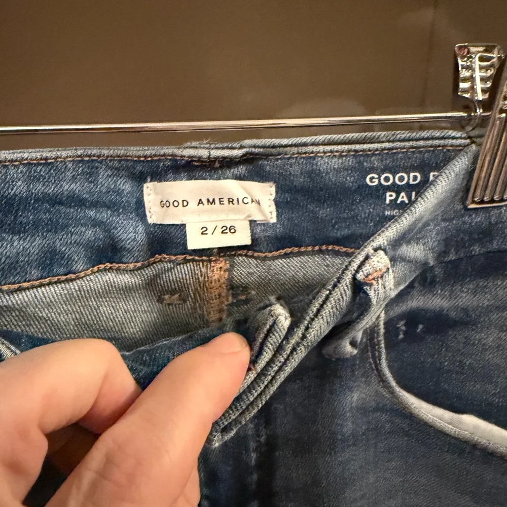 Good American High-Rise Petite Palazzo Jeans - Picture 7 of 9